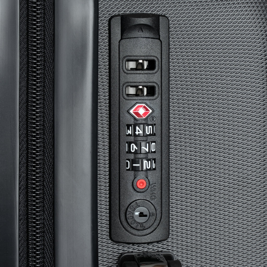 Black Elegance Cabin Suitcase